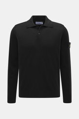 Stone Island Strickpolo schwarz, frontale Nahaufnahme, reine Schurwolle, feines Strickbild, weiche Qualität, Regular Fit, gestrickter Polokragen, Zwei-Knopf-Leiste, STONE ISLAND-Weblabel, elastische Bündchen.