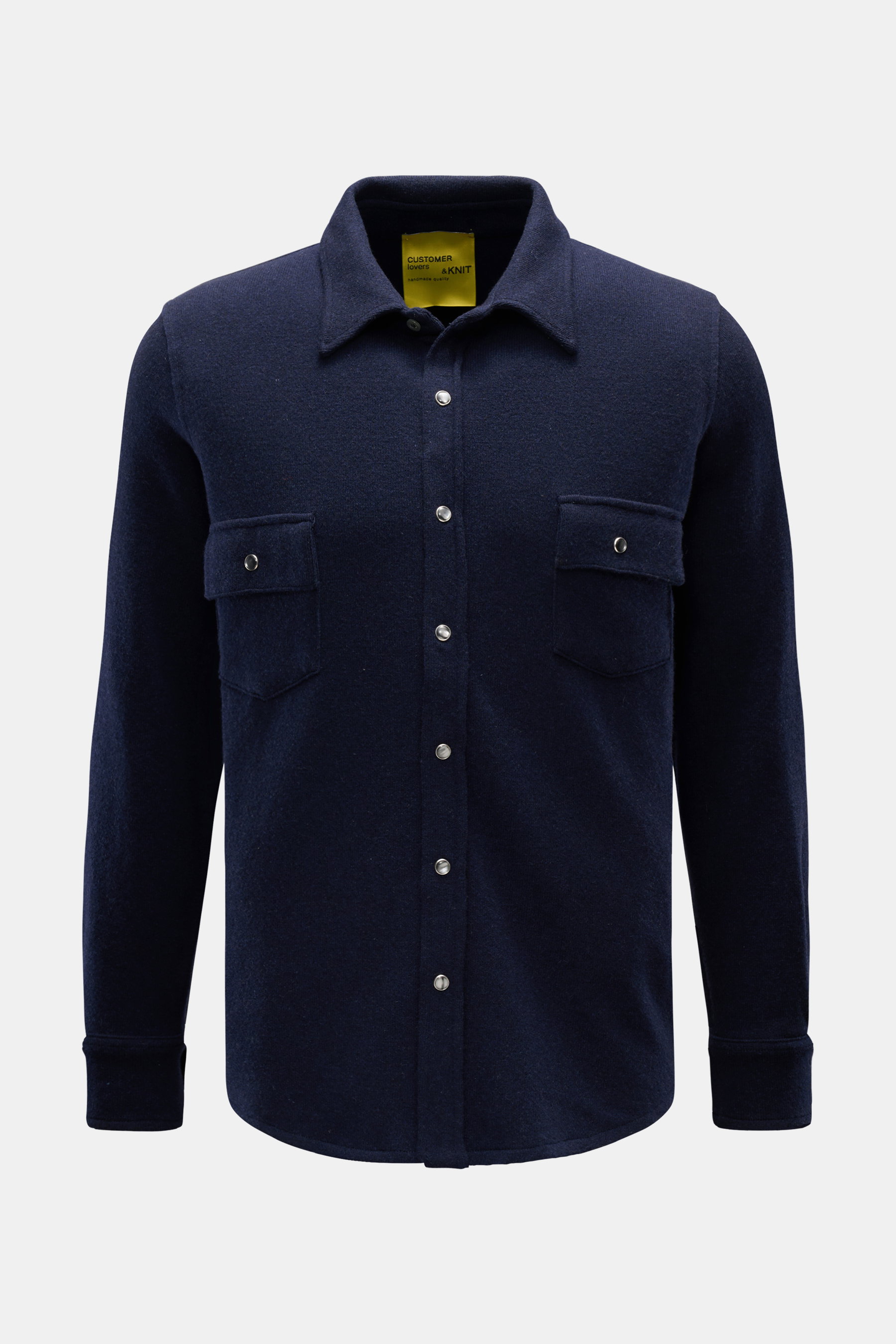 B.F. Knitwear Cashmere Strickhemd Kent-Kragen navy, frontal fotografiert, Slim Fit, reiner Cashmere, weicher Griff, Druckknopfleiste, aufgesetzte Brusttaschen.