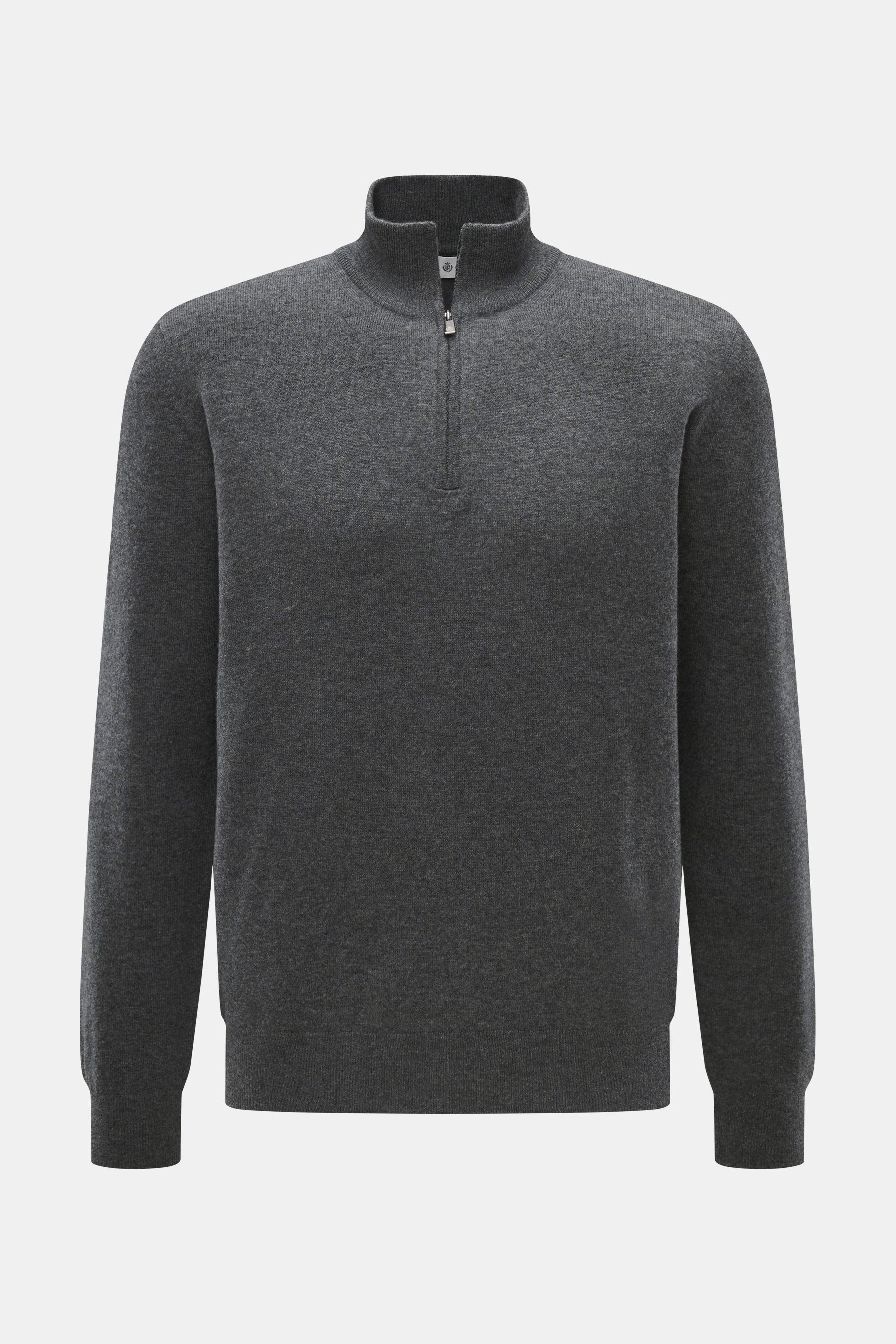 Della Ciana Troyer dunkelgrau meliert, frontale Aufnahme, Mix aus Cashmere und Merinowolle, weicher Griff, feines Strickbild, Regular Fit, Troyer-Kragen mit Reißverschluss, flexible Rippbündchen.