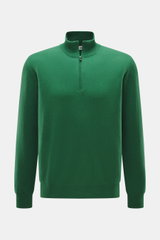 Della Ciana Troyer grün, frontal fotografiert, Regular Fit, feines Strickbild, Troyer-Kragen mit Reißverschluss, weicher Griff, Mix aus Cashmere und Merinowolle, flexible Rippbündchen.