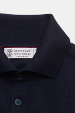 Brunello Cucinelli Strickpolo navy, Detailaufnahme von oben, feines Strickpolo aus Schurwolle und Cashmere, Regular Fit, Polokragen, Drei-Knopf-Leiste