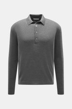 Kiefermann Merino Strickpolo "Imano" dunkelgrau, frontale Nahaufnahme, reine Merinowolle, weicher Griff, feines Strickbild, Oversized Fit, Polokragen, Drei-Knopf-Leiste