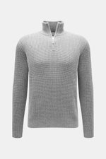 Allude Troyer grau meliert, frontal fotografiert, Slim Fit, Patentstrick aus Wolle und Cashmere, weicher Griff, mittelgrobes Strickbild, Rippstrickkragen mit Zipper, komfortable Rippbündchen.