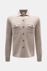 Allude Strickhemd taupe meliert, Frontansicht, Mix aus Schurwolle und Cashmere, weicher Griff, feines Strickbild, Regular Fit, glatte Knopfleiste, Umlegekragen, Brusttaschen, Rippbündchen.