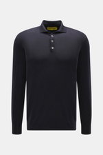 B.F. Knitwear Merino Strickpolo navy, frontal fotografiert, aus reiner Merinowolle, weicher Griff, feines Strickbild, Regular Fit, klassischer Polokragen, flexible Rippbündchen.