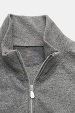 Close-up front view of Brunello Cucinelli Cashmere quarter-zip jumper grey melange with stand-up collar and silver zipper.

Description: <p>Sporty casual essential made in Solomeo: The Troyer made of pure cashmere by BRUNELLO CUCINELLI sets a luxurious ac