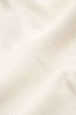 Close-up front view of Moorer Cashmere troyer "Terni-WY" cream showing fine knit pattern, soft pure cashmere, slim fit, zipper collar, and rib cuffs.