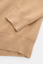 Close-up top-down view of the Polo Ralph Lauren Half-zip jumper camel mottled showing its ribbed cuff and hem details in camel cotton knit.

Description: <p>A essential for mild days: This half-zip jumper by POLO RALPH LAUREN is made of high-quality cotto