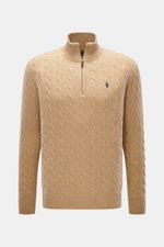 Vorderansicht des Polo Ralph Lauren Troyer camel in Zopfstrick aus Wolle mit Cashmere, Slim Fit, Troyer-Kragen mit Reißverschluss, tonales Polospieler-Stitching, weicher Griff und Rippbündchen.