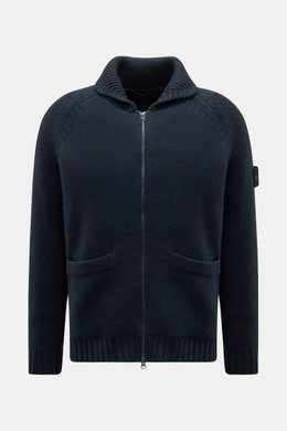 Stone Island Cashmere Strickjacke 'Ghost Piece' navy, frontale Ansicht, reiner Cashmere, Kapuze, Zwei-Wege-Reißverschluss, Raglanärmel, tonales Kompass-Badge, Hüfttaschen, flex. Rippbündchen, herausnehmbares windabweisendes Futter.