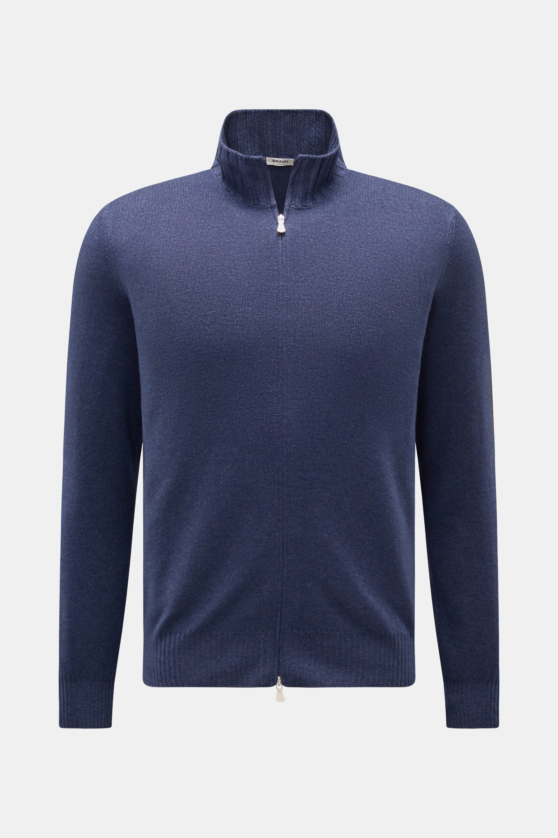 BRAUN Hamburg Strickjacke dunkelblau meliert, von vorne fotografiert, Regular Fit mit Stehkragen, Reißverschluss, weichem Griff, feinem Strickbild und flexiblen Rippbündchen aus Schurwolle, Cashmere und Viskose.