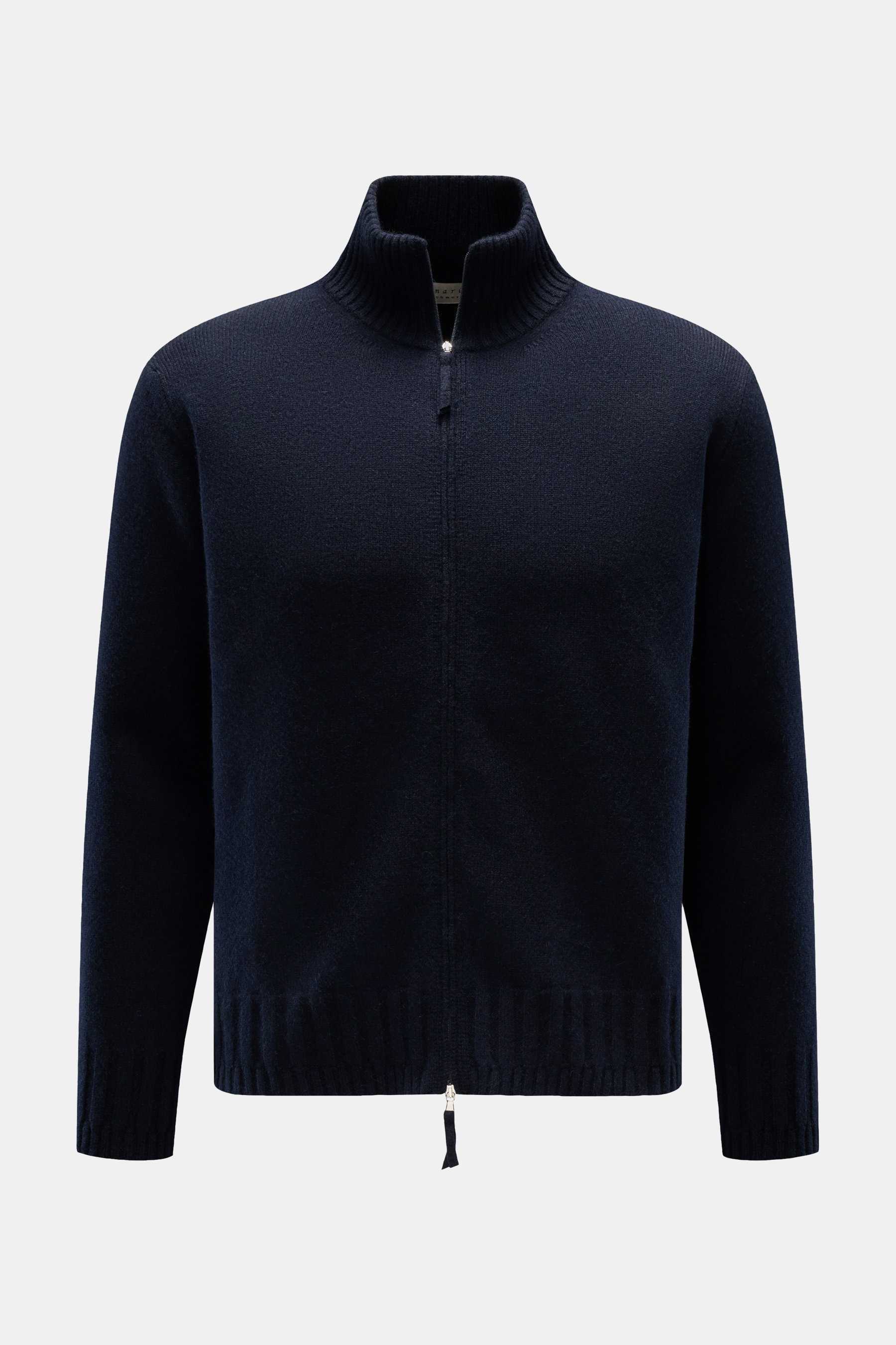 Frontansicht der Lunaria Cashmere Cashmere Strickjacke navy mit Stehkragen, Zwei-Wege-Reißverschluss, Rippbündchen und feinem Strickbild.