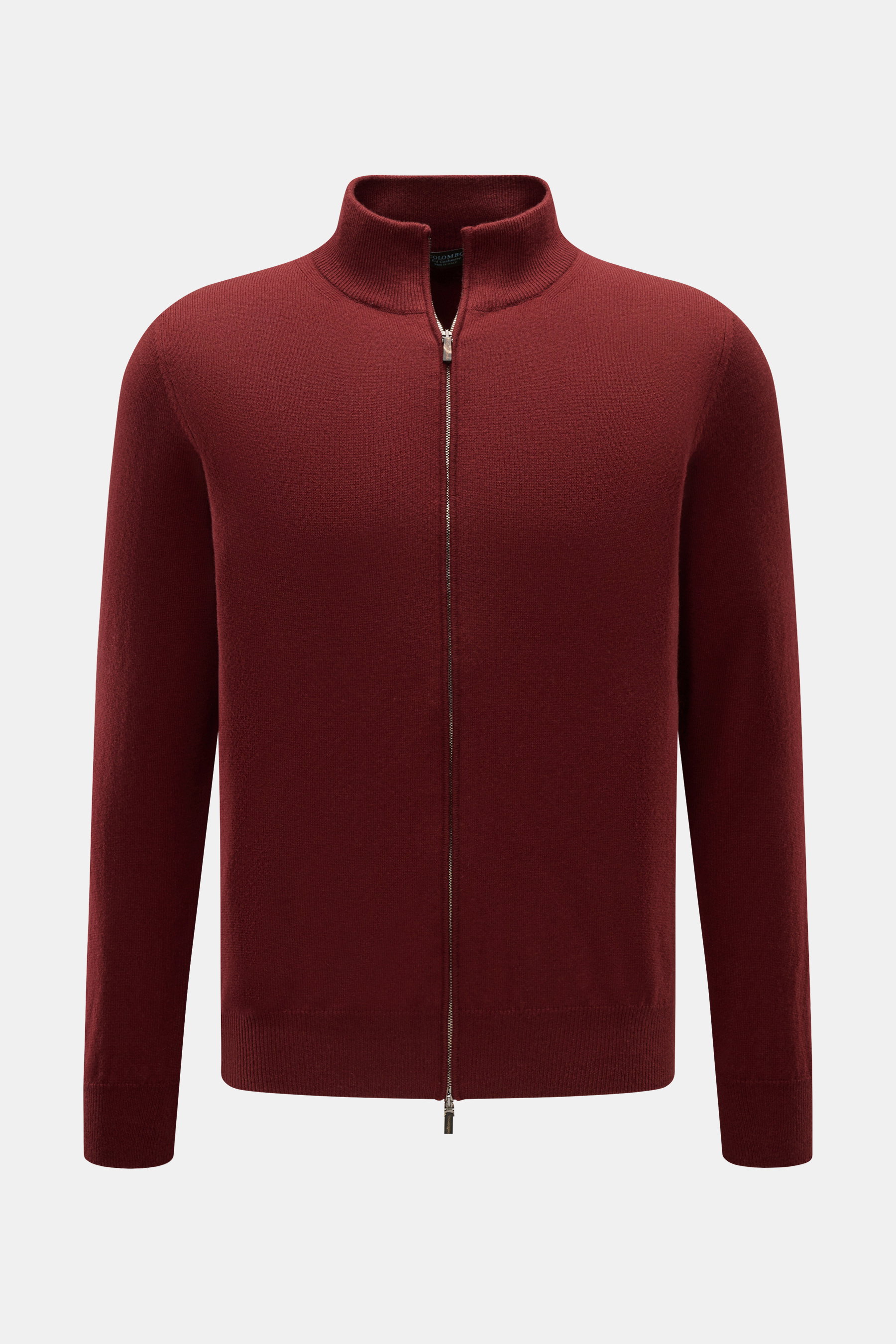 Frontale Aufnahme der Colombo Cashmere Strickjacke dunkelrot aus reinem Kid Cashmere, weicher Griff, sehr feines Strickbild, leichte Qualität, Slim Fit, anliegender Stehkragen, feiner Zwei-Wege-Reißverschluss mit Pull-Tabs aus Horn, flexible Rippbündchen.