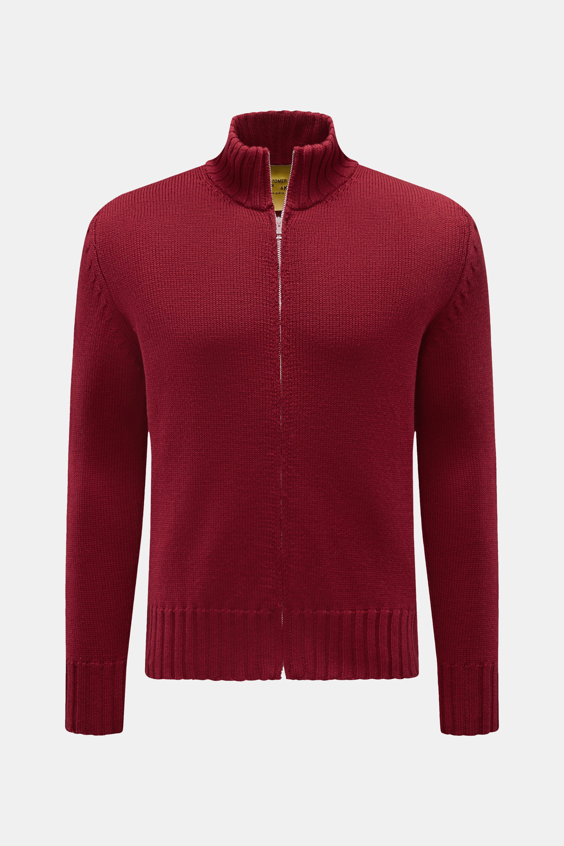 B.F. Knitwear Merino Strickjacke dunkelrot, frontal fotografiert, Slim Fit, Stehkragen, Zwei-Wege-Reißverschluss, reine Merinowolle, weicher Griff.