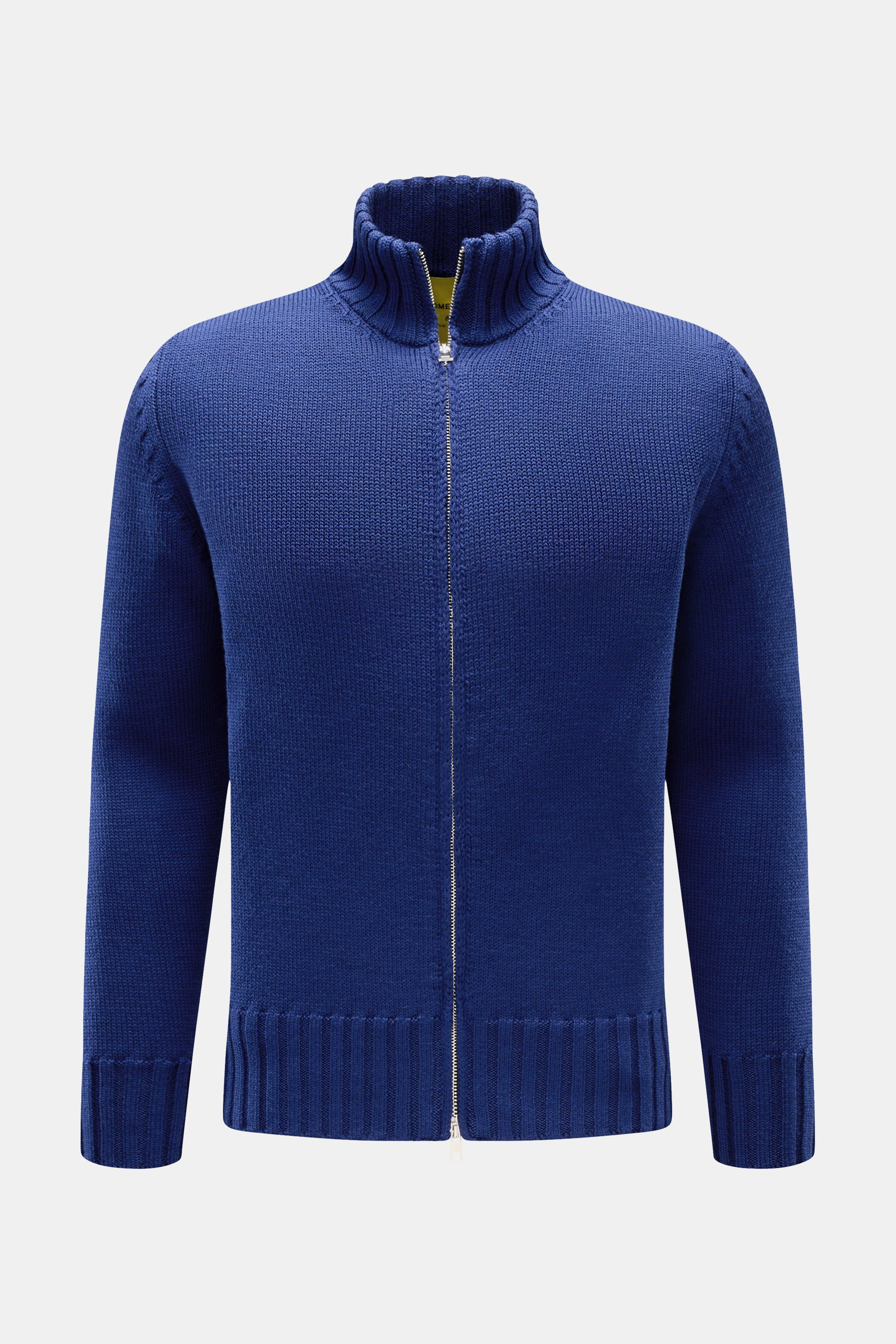 B.F. Knitwear Merino Strickjacke dunkelblau, frontal, Slim Fit mit Stehkragen, Zwei-Wege-Reißverschluss, Rippbündchen, weiche Merinowolle, mittelgrobes Strickbild.