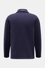 04651/ A trip in a bag Cardigan 'Knit Overjacket' navy Rückansicht, mittelfeiner Strick, Schalkragen, Regular Fit, Woll-Cashmere-Mix, Fronttaschen, glatte Knopfleiste.