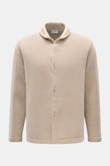 Frontansicht des 04651/ A trip in a bag Cardigan 'Knit Overjacket' beige meliert, mittelfeiner Strick, Schalkragen, glatte Knopfleiste, Fronttaschen, Regular Fit, Wolle-Cashmere-Mix.