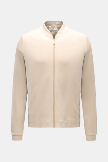 Frontansicht der Kiefermann Strickjacke 'Hunfrid' creme, Slim Fit, weicher Jersey mit Blouson-Kragen, paspelierte Fronttaschen, modernes Layering-Essential.