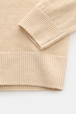 Filippo de Laurentiis Cardigan sand, Detailaufnahme der Ärmel- und Bund-Rippbündchen aus weichem Leinen-Baumwoll-Mix, Regular Fit.