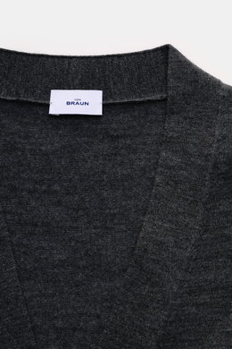 Close-up front view of von Braun Merino cardigan anthracite mottled showing V-neck collar and fine knit texture in dark grey tones.

Description:  
<p>Fine knit transitional basic: This VON BRAUN cardigan is a classic in pure merino wool and the perfect a