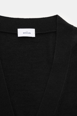 von Braun Merino Cardigan schwarz, Nahaufnahme von oben, feines Strickbild, V-Ausschnitt, Perlmuttknöpfe, Regular Fit, Merinowolle, weicher Griff