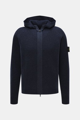 Stone Island Wende-Strickjacke 'Vanise' navy/graublau, frontal fotografiert, Kapuze, Slim Fit, wendbarer Brioche-Strick aus Cashmere und Wolle, Kompass-Badge am Ärmel.