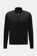 Emporio Armani Strickjacke schwarz, Frontansicht, reine Schurwolle, weicher Griff, feines Strickbild, Slim Fit, Zwei-Wege-Reißverschluss, gerippter Stehkragen, tonales Logo-Stitching, Rippbündchen.