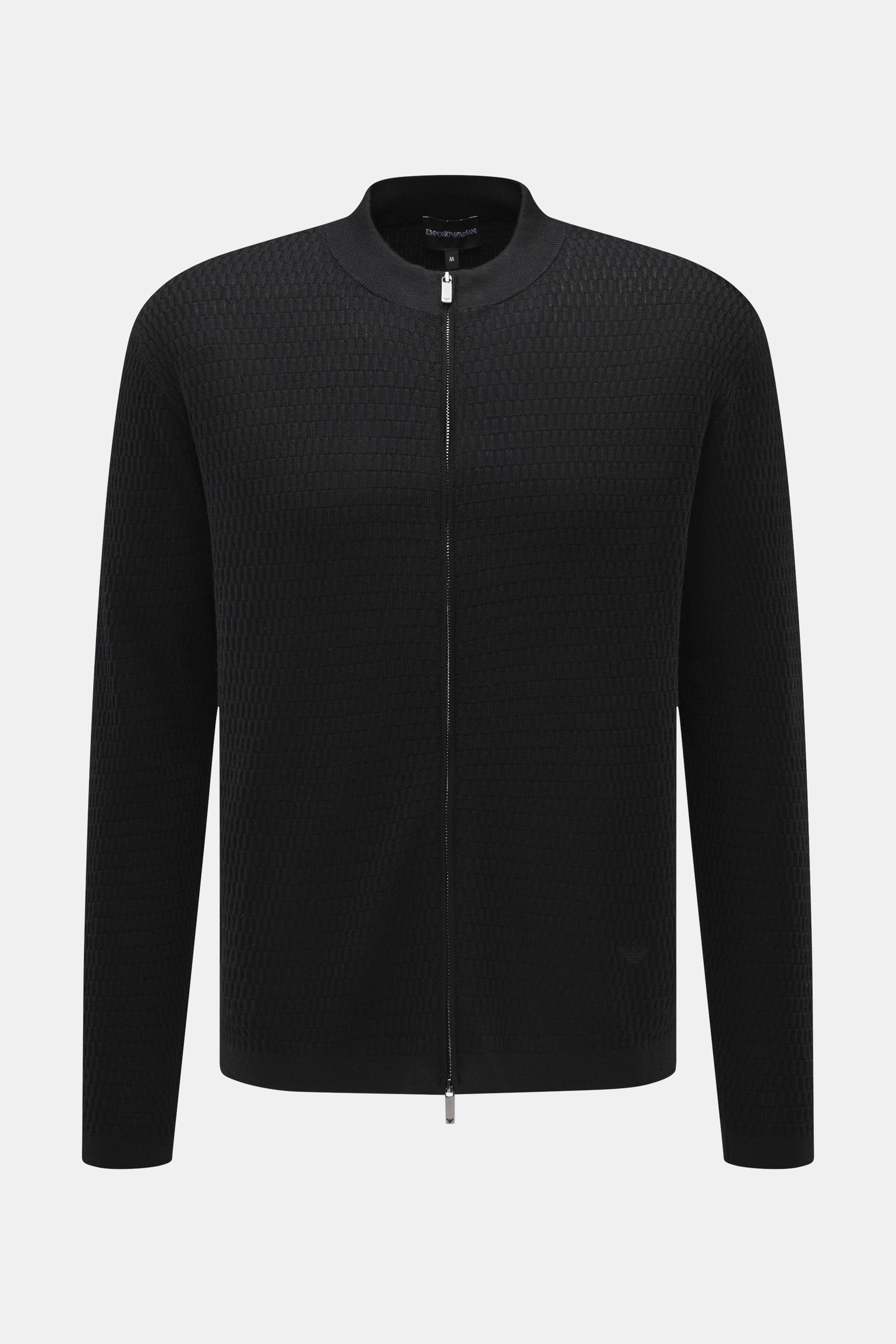 Emporio Armani Strickjacke schwarz, frontale Nahaufnahme, leichte Schurwolle, Strukturstrick, Stehkragen, Zwei-Wege-Reißverschluss, Regular Fit.