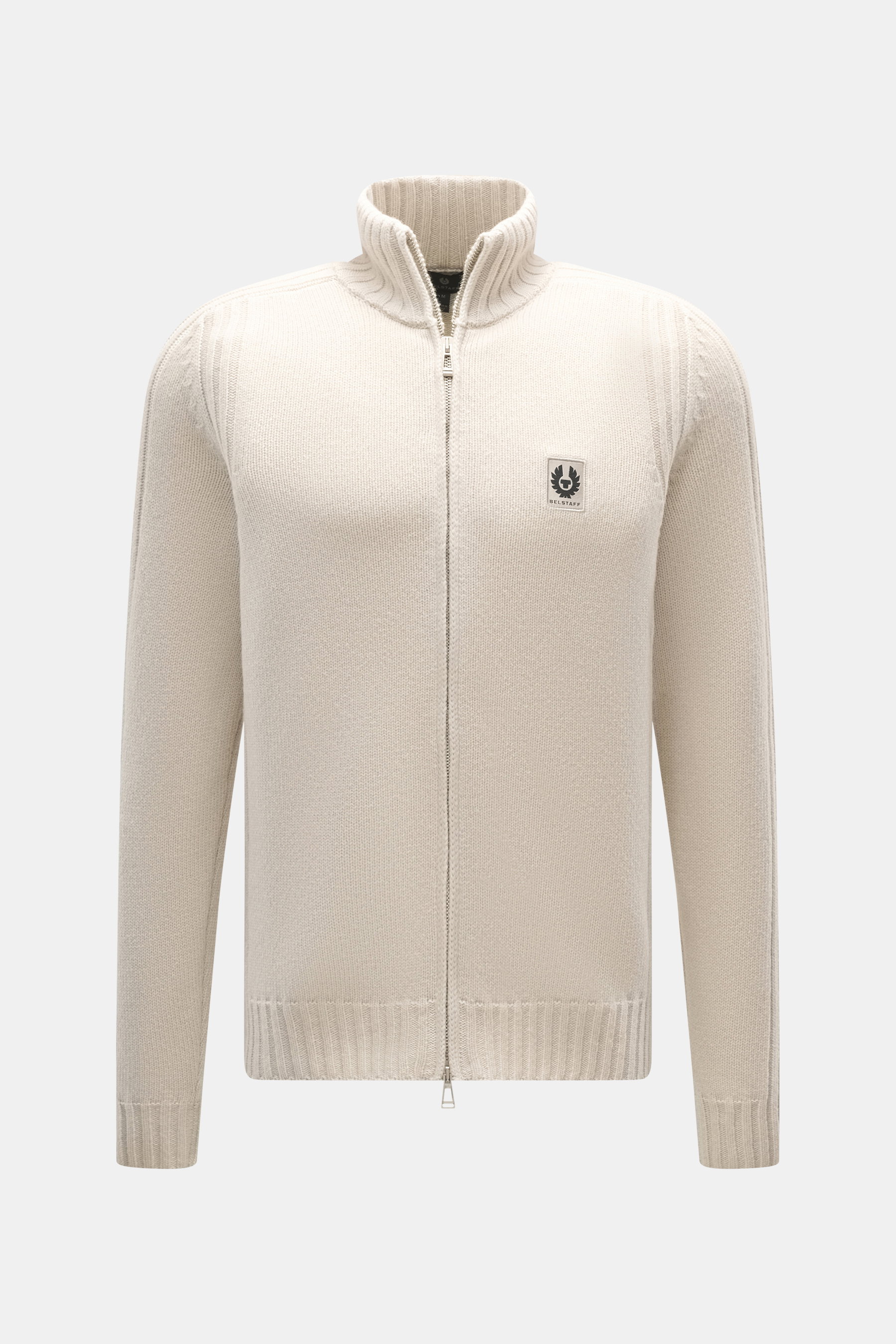 Belstaff Strickjacke 'Watch' creme, frontale Nahaufnahme, reine Wolle, weicher Griff, grobes Strickbild, Slim Fit, Stehkragen, Zwei-Wege-Reißverschluss, BELSTAFF-Weblabel, flexible Rippbündchen, Rippstrick-Elemente.
