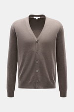 Malo Cashmere Cardigan graubraun meliert, frontal fotografiert, Slim Fit mit V-Ausschnitt, 5-Knopf-Leiste, Rippbündchen, feines Strickbild, weich.