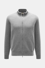 Fioroni Cashmere Strickjacke grau meliert, frontal fotografiert, reiner Cashmere, sehr weicher Griff, feines Strickbild, Slim Fit, Zwei-Wege-Reißverschluss, Rippstrick-Stehkragen, flexible Rippbündchen.