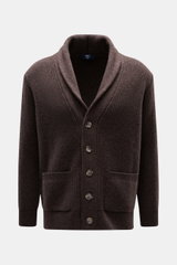 Fedeli Cardigan 'Morgan' braun meliert, frontale Nahaufnahme, Mix aus Schurwolle und Cashmere, sehr weicher Griff, voluminöses Strickbild, Patent-Strickmuster, Regular Fit, Fünf-Knopf-Leiste, Schalkragen, aufgesetzte Hüfttaschen, komfortable Rippbündchen.
