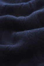 Close-up front view of the soft, medium-fine knit Gran Sasso Cashmere cardigan off-white in cable knit design.

Description: <p>Luxurious basic for the transitional season: This noble cardigan from GRAN SASSO made of soft cashmere in a cable knit design