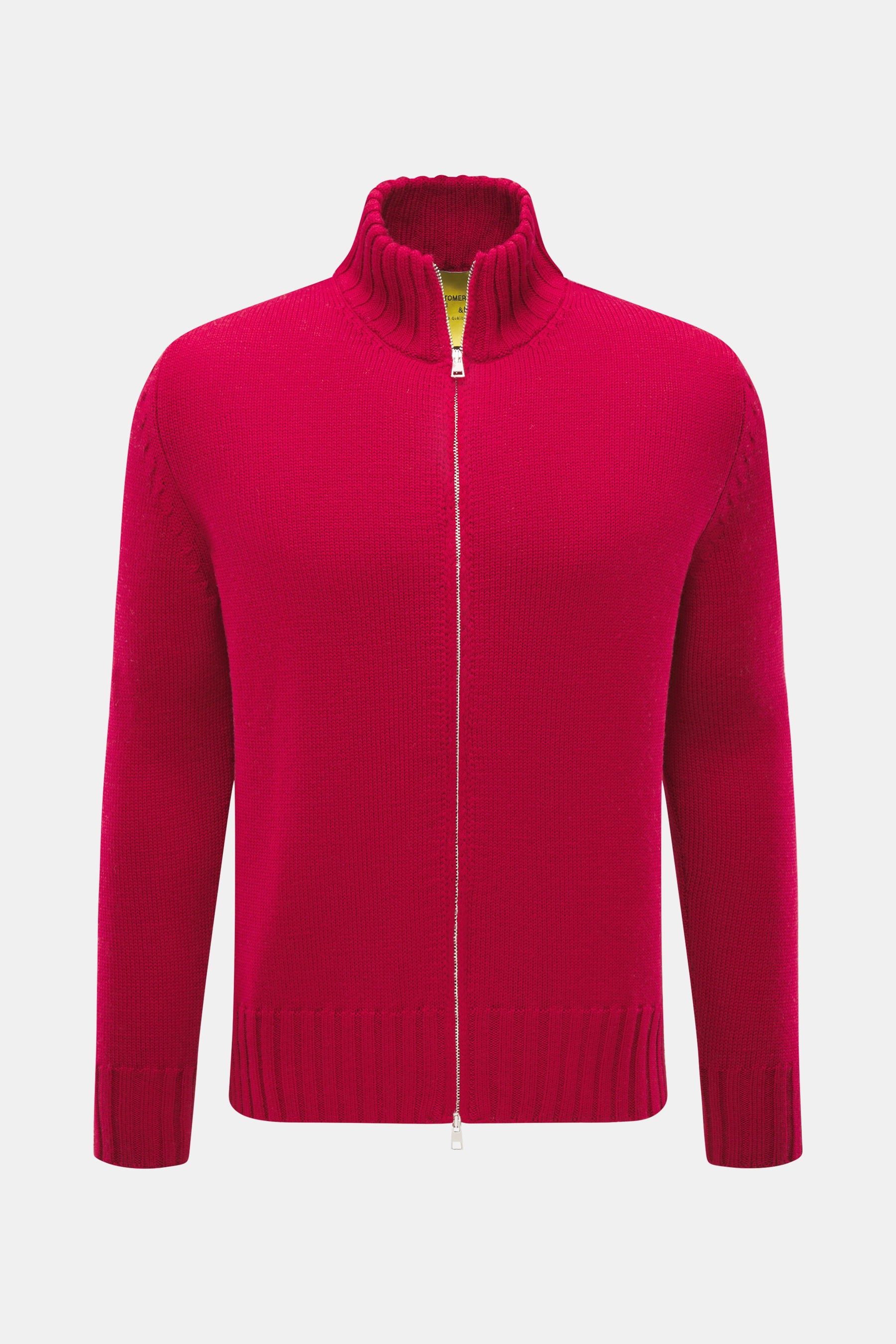 Front view of B.F. Knitwear Merino cardigan red, slim fit with two-way zip, standing collar, ribbed bands in soft pure merino wool.

Description:  
<p>A high-quality all-rounder for cool days: This cardigan by B.F. KNITWEAR in soft merino wool with high-f