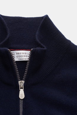 Brunello Cucinelli Cashmere Strickjacke navy, Detailaufnahme des Stehkragens mit Zwei-Wege-Reißverschluss, feines Strickbild, weicher Griff, Regular Fit.