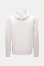 C.P. Company Strickjacke offwhite, Rückansicht, voluminöses Strickbild, Slim Fit, Strick aus Schurwolle und Microfaser, weiche Qualität, Kapuze, Zwei-Wege-Reißverschluss, schräge Taschen, Oberarm-Zipper, Linsen-Detail.