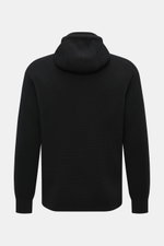 C.P. Company Strickjacke 'Metropolis' schwarz, Rückansicht, Kapuze mit Tunnelzug, Mix aus Schurwolle und Microfaser, weicher Griff, Regular Fit, robuste Reißverschluss, Tasche am Arm mit Logo-Patch, flexible Rippbündchen.