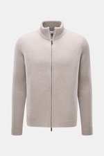 Front view of Iris von Arnim Cashmere-silk cardigan 'Felias' sand featuring a slim fit, voluminous knit pattern, two-way zipper, ribbed stand-up collar, comfortable ribbed cuffs, made from a mix of cashmere and silk with a very soft feel.