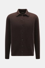 Filippo de Laurentiis Cardigan dunkelbraun, frontale Nahaufnahme, Mix aus Cashmere, Seide, Microfaser, weicher Griff, mittelfeines Strickbild, Oversized Fit, Umlegekragen, flexible Rippbündchen.