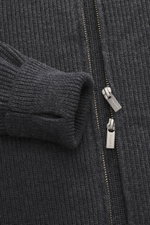 Close-up front view of Barena Venezia Cardigan 'Dori Cruna' dark grey melange showing medium-fine knit pattern, rib stitch, elastic rib cuffs with thumb hole, two-way zipper with branded pull, high closing collar, slim fit, knit from pure virgin wool, sof