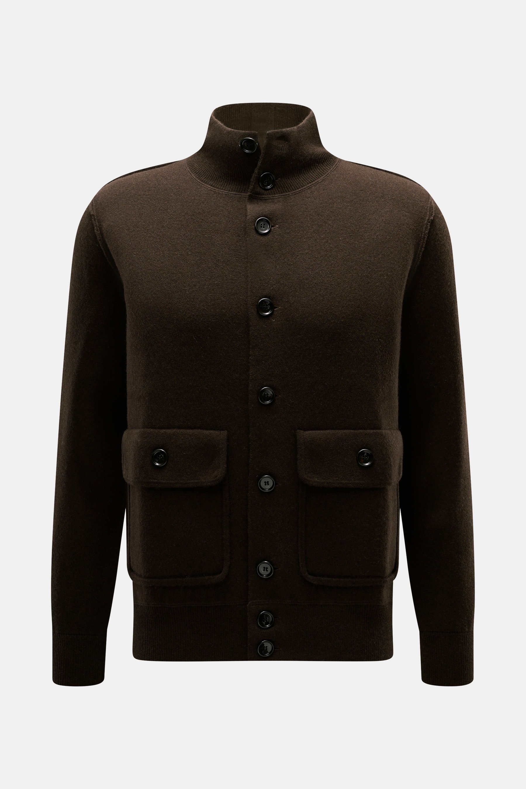 Allude Cardigan dunkelbraun, frontale Nahaufnahme, Stehkragen, glatte Knopfleiste, aufgesetzte Taschen, Schurwoll-Cashmere-Mix, Regular Fit, weicher Griff.