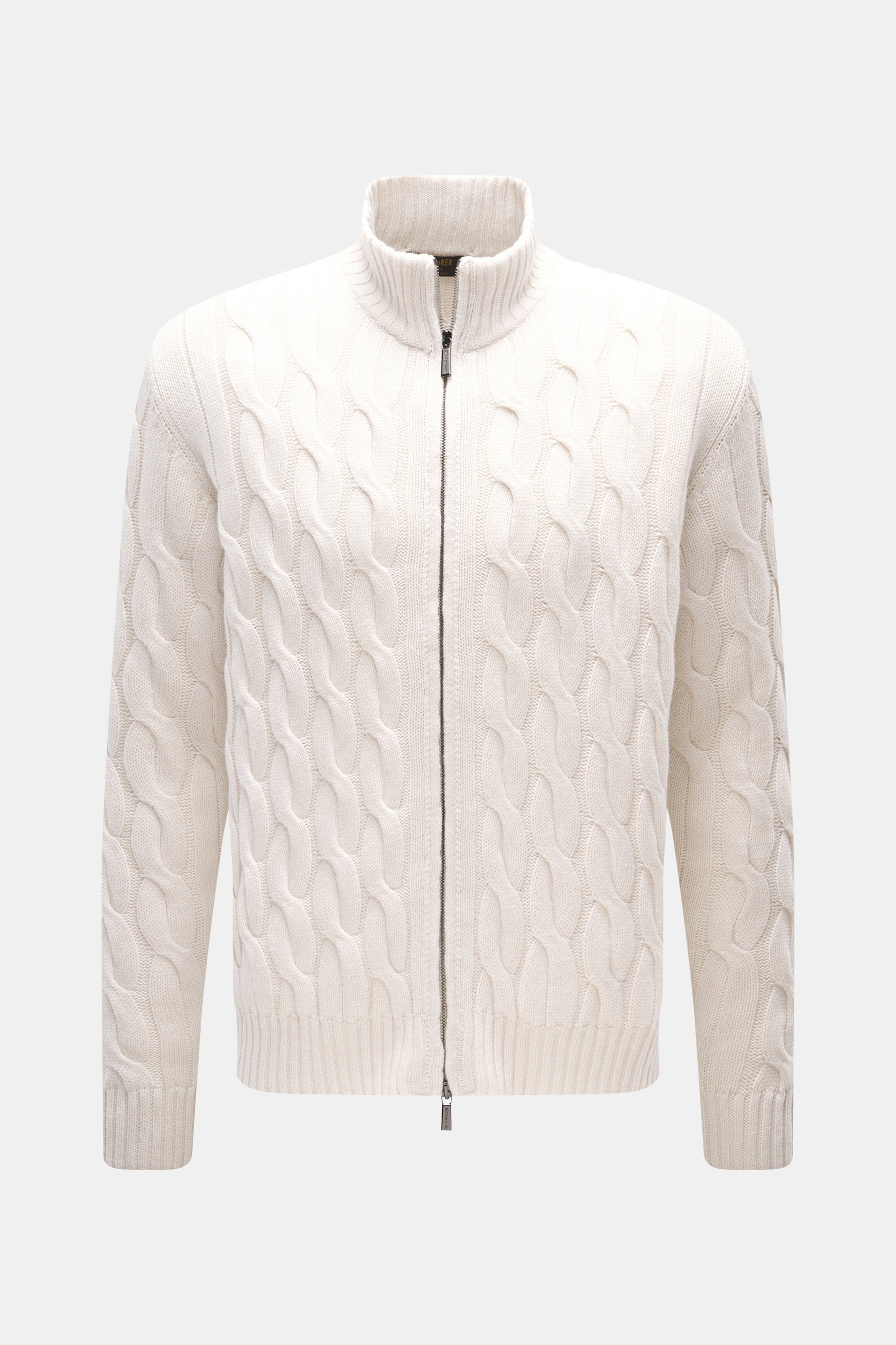 Frontale Nahaufnahme der Moorer Cashmere-Seide Strickjacke 'Dean' offwhite mit Zopfstrick, Slim Fit, Stehkragen, Zwei-Wege-Reißverschluss.