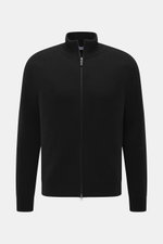 Front view of von Braun Cashmere Cardigan black, slim fit with classic ribbed knit, high collar, two-way zipper, and elastic cuffs, made from soft pure cashmere. Basic for the cold season, comfortable and elegant with knitted raglan sleeves.