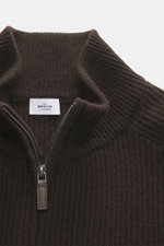 Close-up front view of the von Braun Cashmere Cardigan brown showing soft ribbed knit, high collar, and two-way zipper pull. Basic for the cold season made from soft cashmere: The VON BRAUN cardigan in classic ribbed knit can be elegantly combined with co