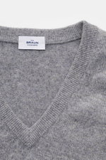 Nahaufnahme des von Braun Cashmere Pullunder grau meliert von oben, feines Strickbild, elastische Rippbündchen, Slim Fit, reiner Cashmere aus Innerer Mongolei.