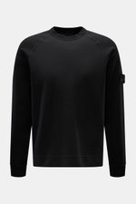 Front view of Stone Island Sweatshirt 'Ghost Piece' black in stretch cotton with tonal compass badge on sleeve, crew neck, raglan sleeves.

Description: With this sweatshirt in stretch cotton with tonal compass badge on the sleeve, STONE ISLAND offers a c