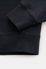 Stone Island Rundhals-Sweatshirt 'Ghost Piece' navy shown from a close-up side angle, highlighting cuff and hem details. <p>Zeitloses Basic Piece: Das sportive Sweatshirt aus der 'Ghost' Capsule Collection von STONE ISLAND wird zur idealen Grundlage leger