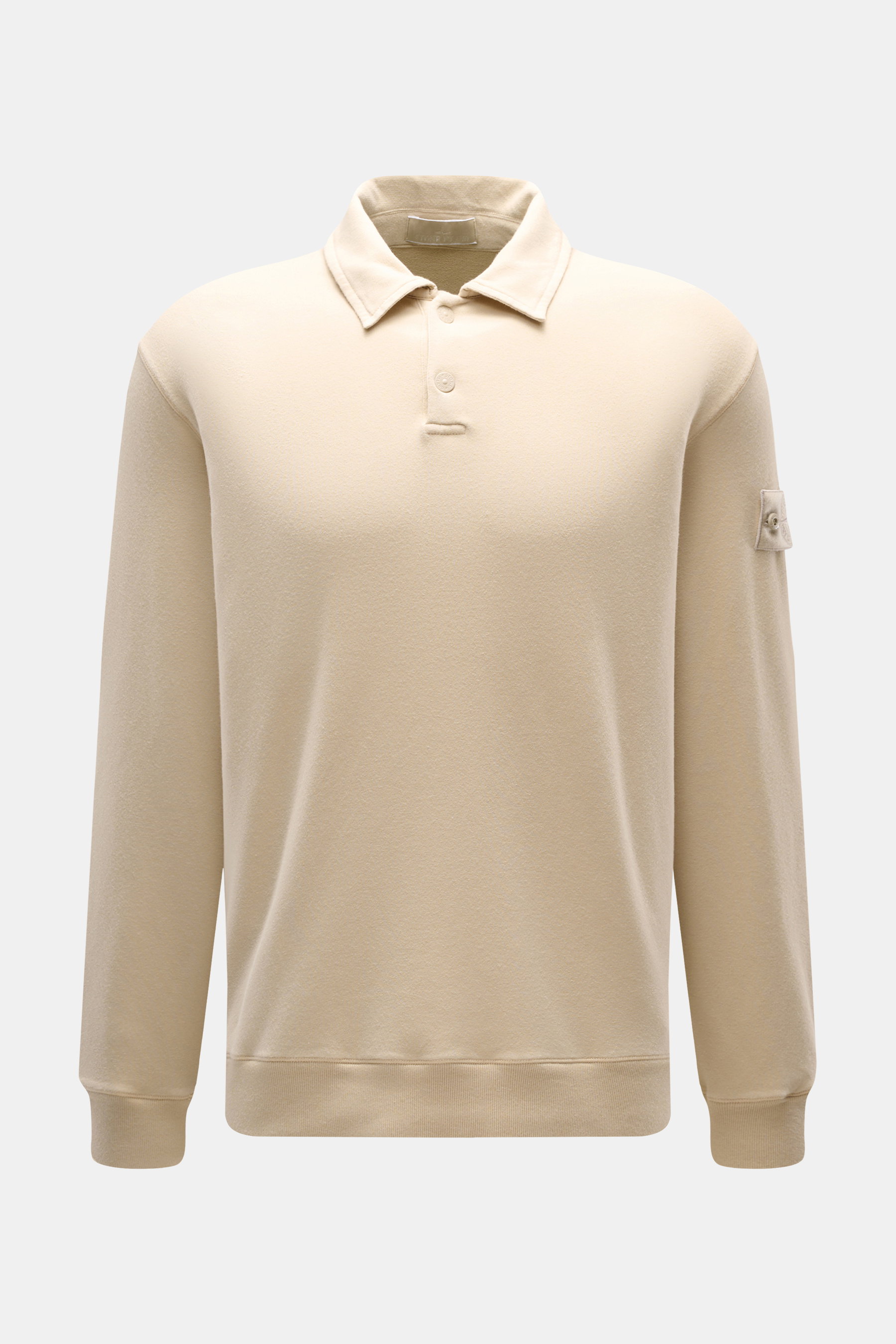 Stone Island Longsleeve Sweat-Poloshirt 'Ghost Piece' beige, frontale Nahaufnahme, weicher Baumwollsweat, Regular Fit, Polokragen, Patch am Oberarm.