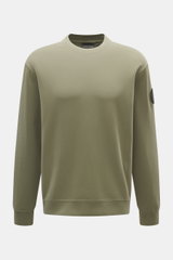 Frontale Nahaufnahme des Canada Goose Sweatshirt 'Loon' graugrün mit Rundhalsausschnitt, Baumwollstoff, Logo-Patch am Oberarm, Regular Fit und Rippbündchen.