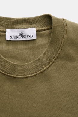 Stone Island Rundhals-Sweatshirt 'Basic Sweat' oliv, Detailansicht von oben, Baumwolle, weicher Griff, Regular Fit, Rundhalsausschnitt, Kompass-Badge